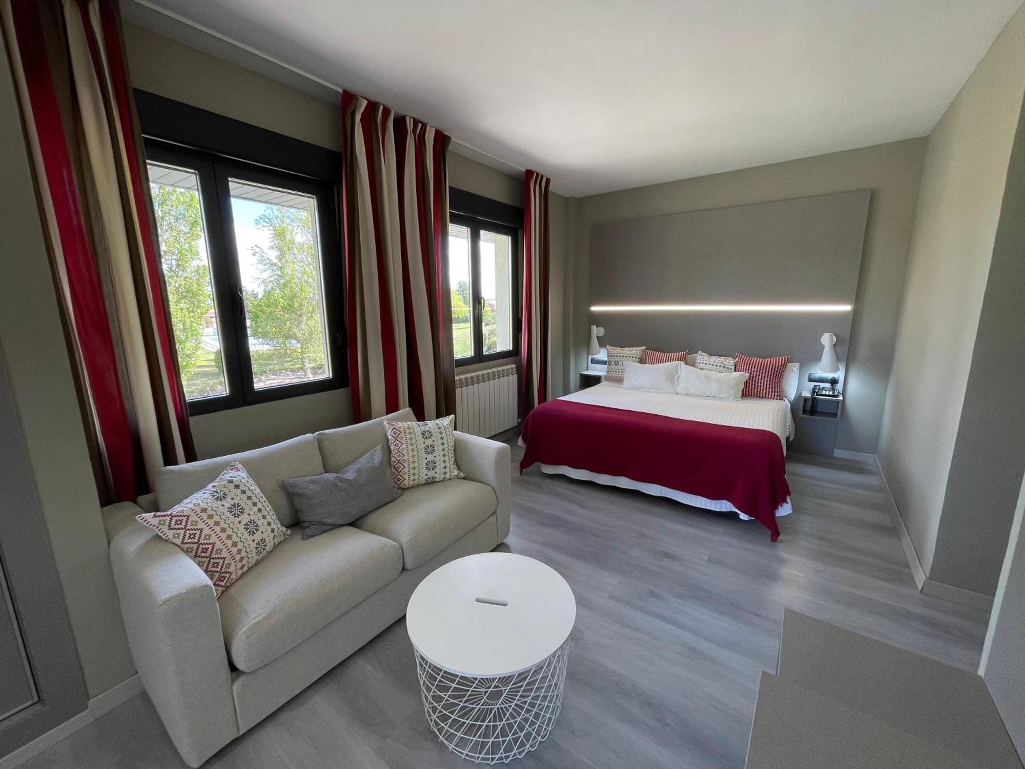 Hotel Valjunco Valencia de Don Juan Exteriér fotografie